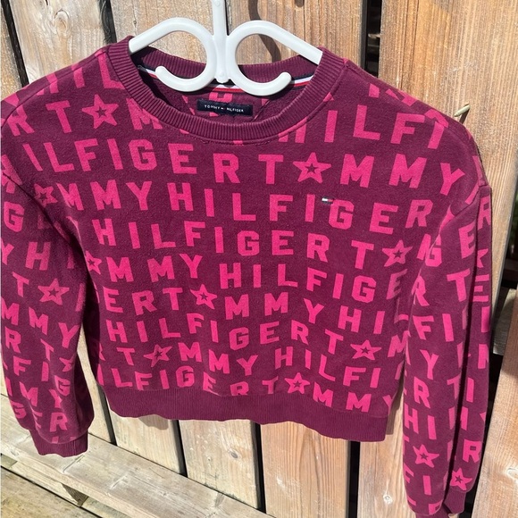 Tommy Hilfiger girls crewneck sweater size medium (8-10) gently used - Picture 1 of 5